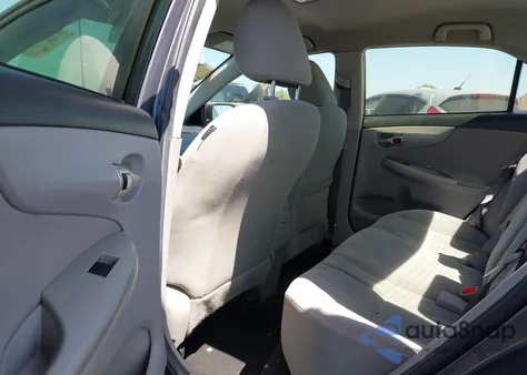 2011 Toyota Corolla Le z USA, uszkodzony, nr VIN 2T1BU4EE2BC536014